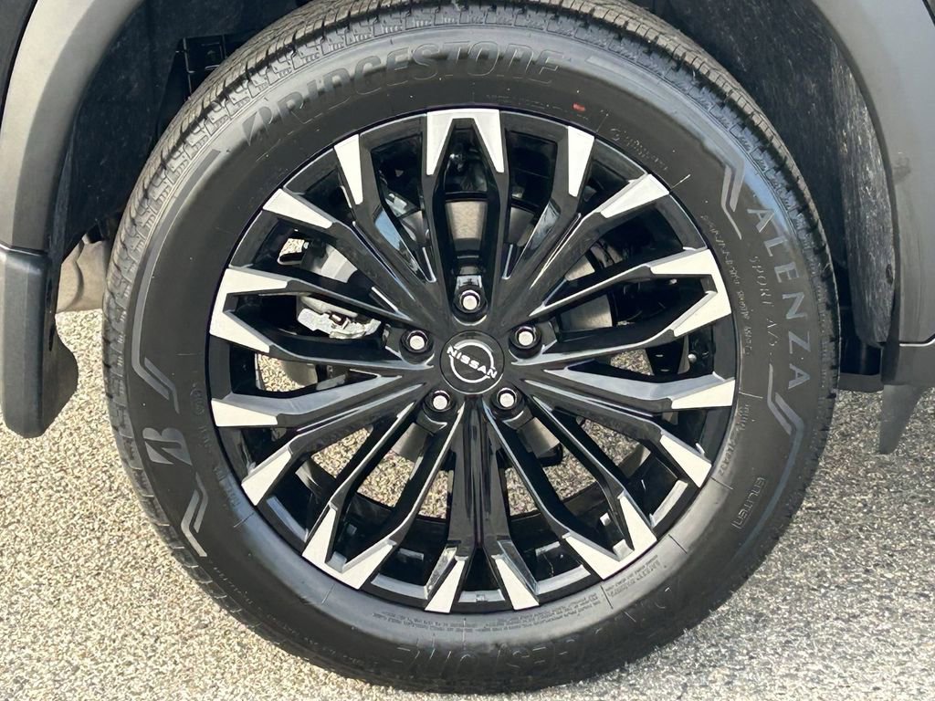 New 2026 Nissan Rogue SV image 7