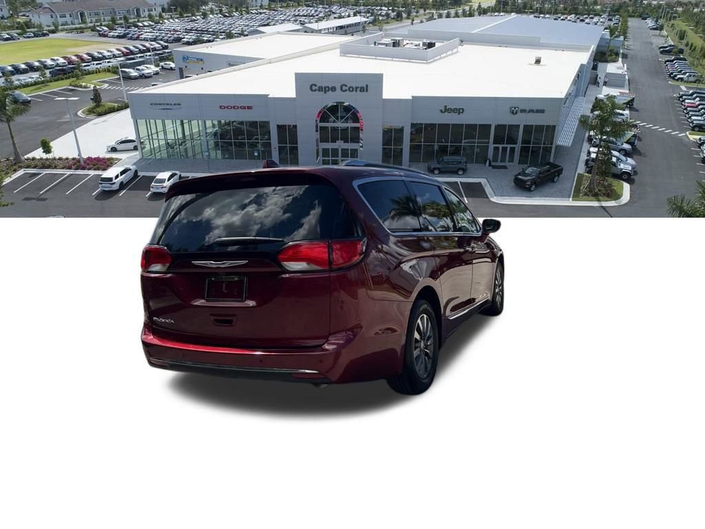Certified 2019 Chrysler Pacifica Touring-L Plus image 18