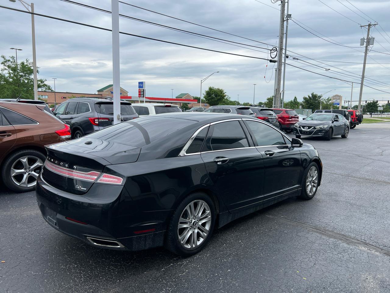 Used 2013 Lincoln MKZ FWD image 6