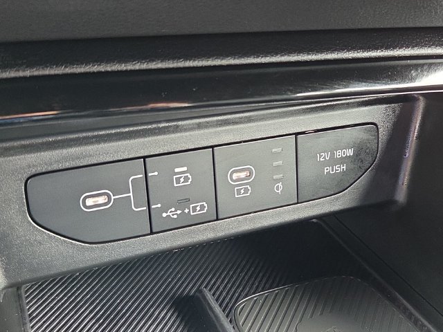 Used 2025 Kia K5 GT-Line w/ GT-Line Premium Package FWD image 28