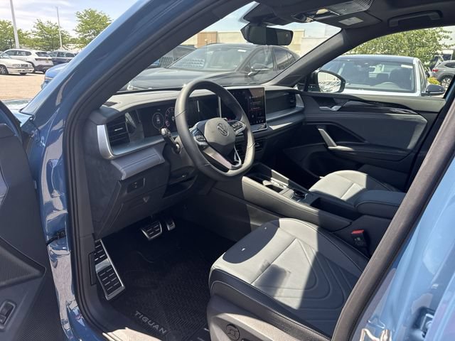 New 2026 Volkswagen Tiguan SE R-Line AWD/4WD image 10