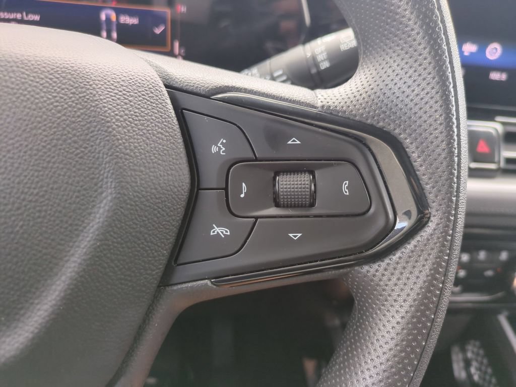 Used 2025 Chevrolet TrailBlazer LT AWD/4WD image 20