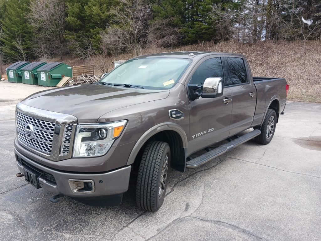 Used 2017 Nissan Titan Platinum Reserve image 9