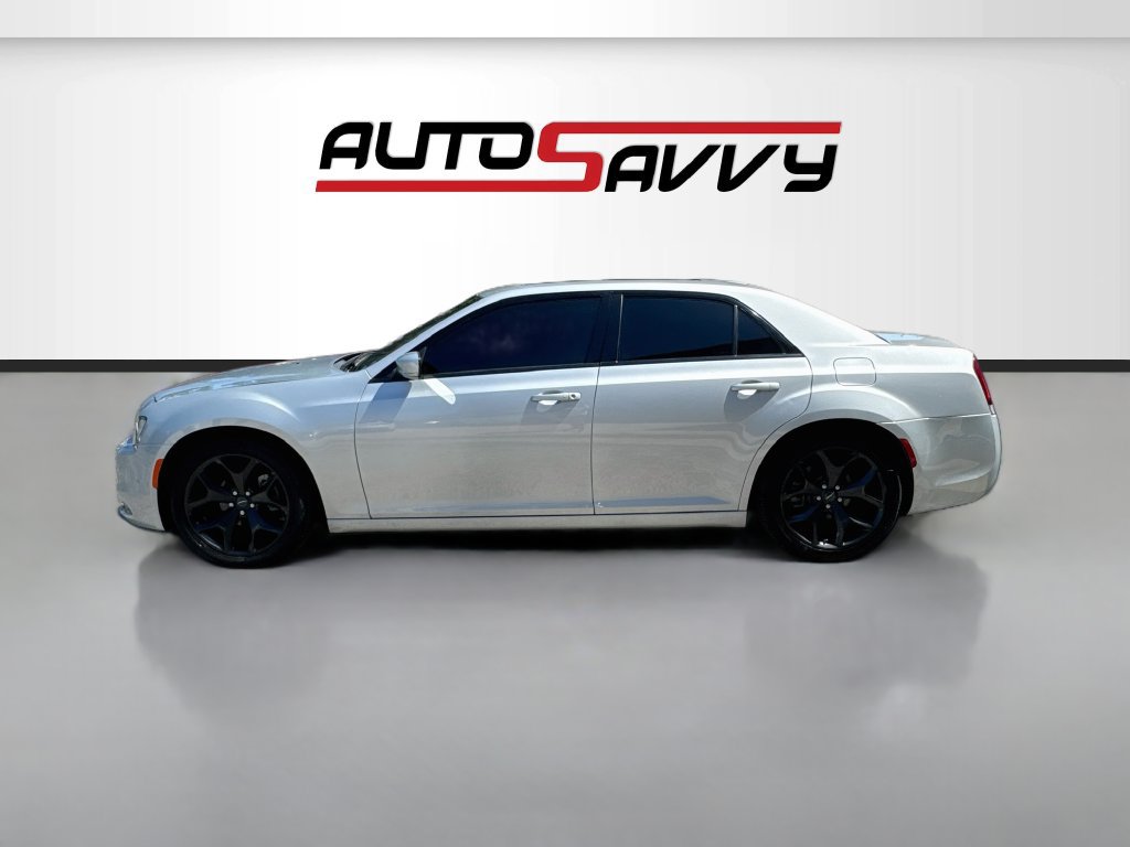 Used 2022 Chrysler 300 S w/ Comfort Group RWD image 4