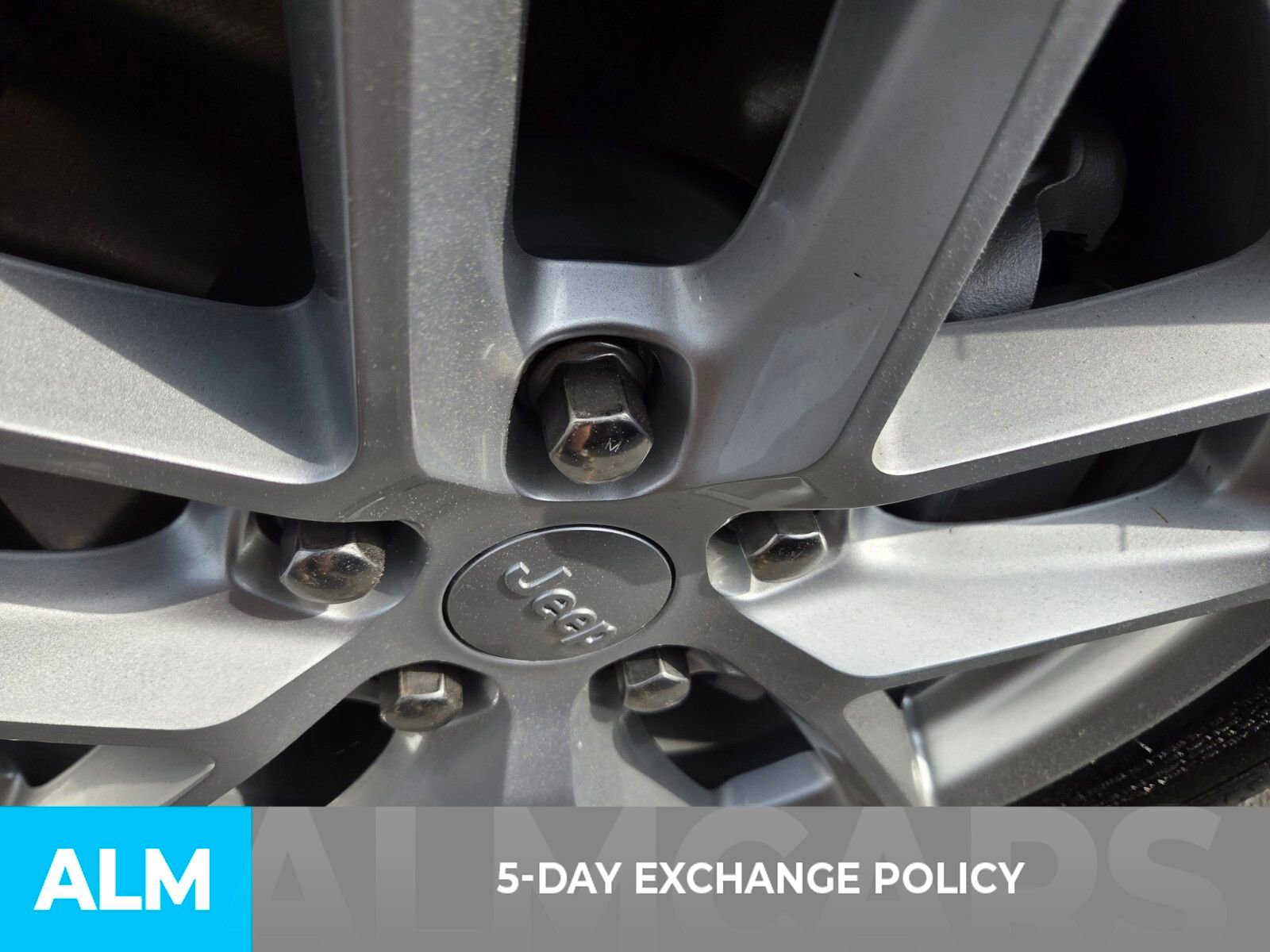 Used 2025 Jeep Grand Cherokee Laredo X w/ Luxury Tech Group I image 4