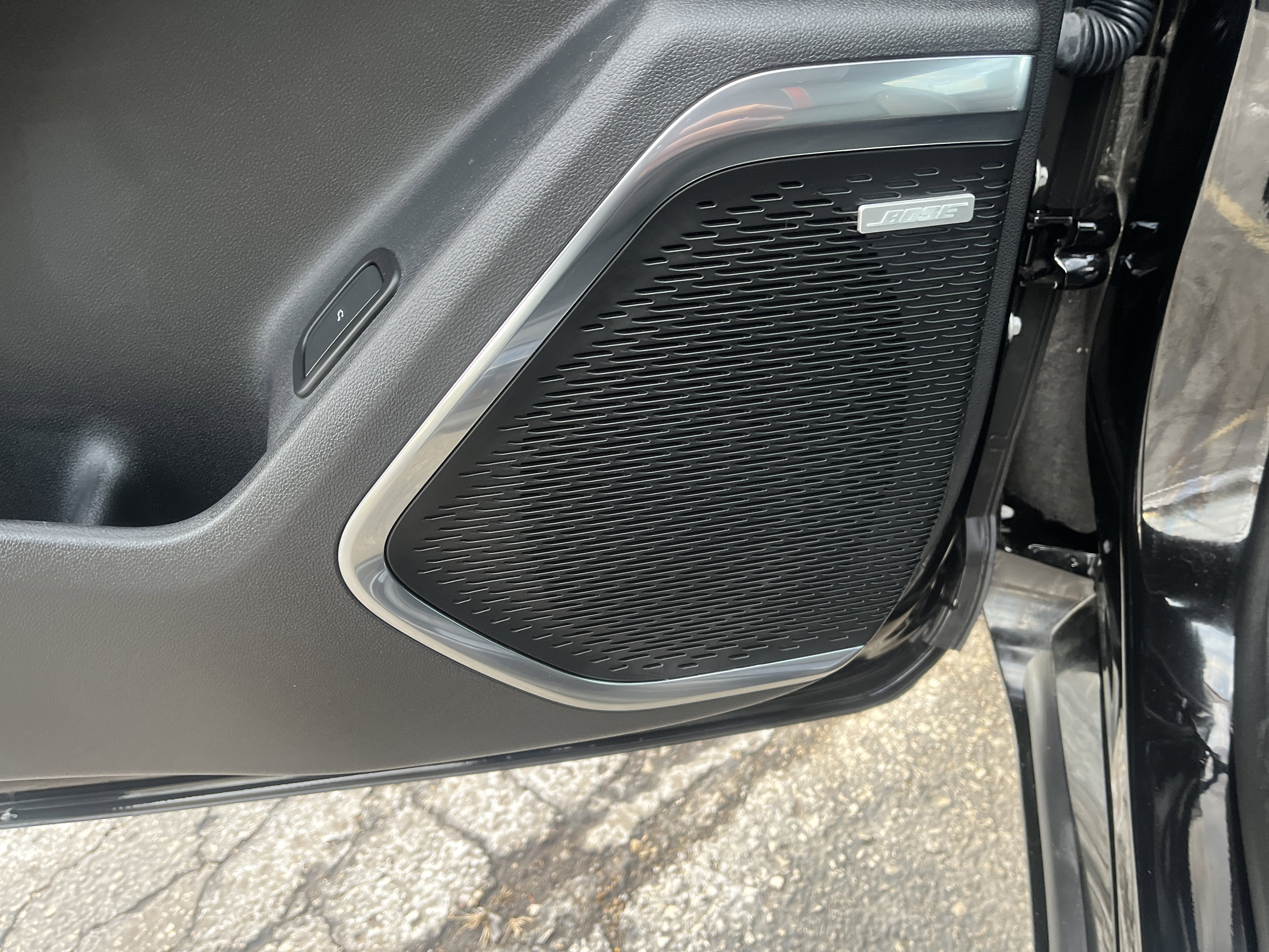 Used 2025 Chevrolet Traverse RS w/ LPO, Floor Liner Package image 11