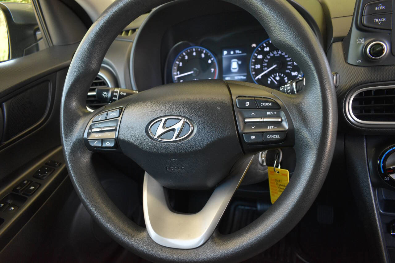Used 2021 Hyundai Kona SE FWD image 22