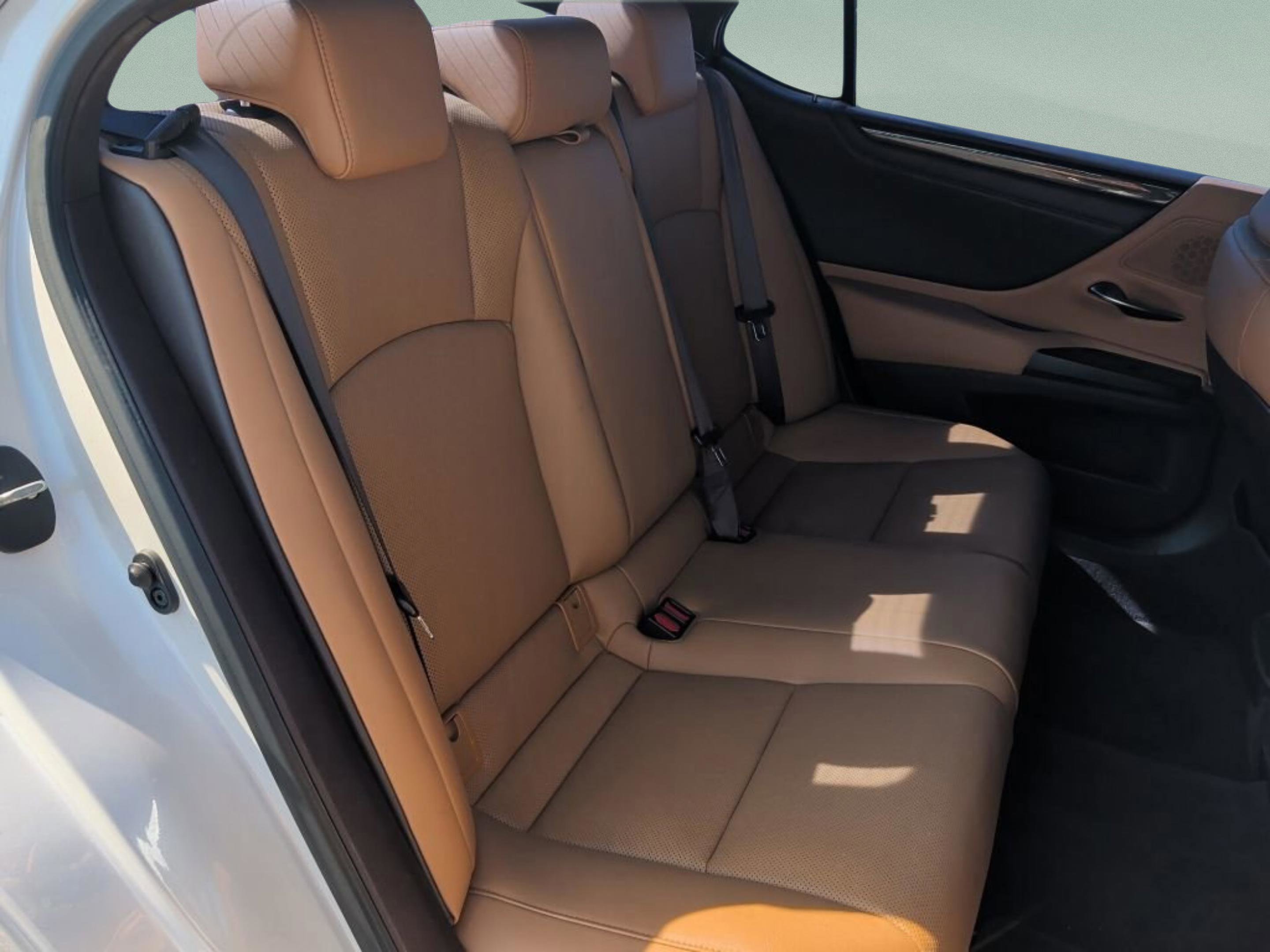 Used 2019 Lexus ES 350 w/ Accessory Package 2 image 34