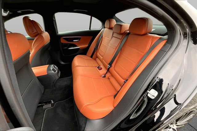 Used 2025 Mercedes-Benz C 300 4MATIC Sedan image 25