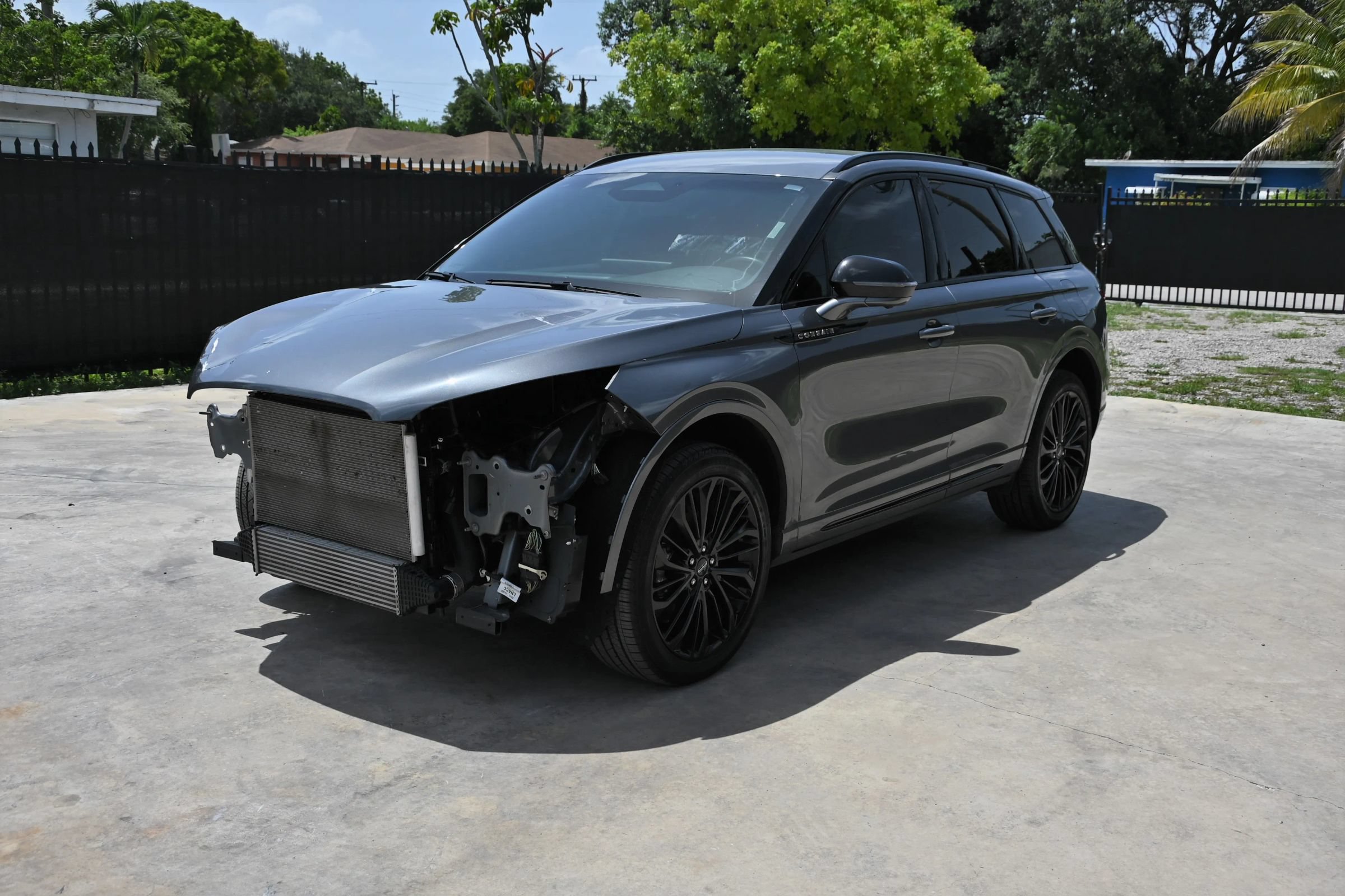 Used 2023 Lincoln Corsair Reserve w/ Equipment Group 201A FWD image 2