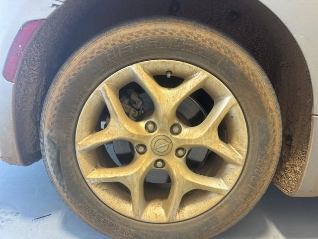 Used 2020 Chrysler Pacifica Touring-L Plus w/ Tire & Wheel Group image 6