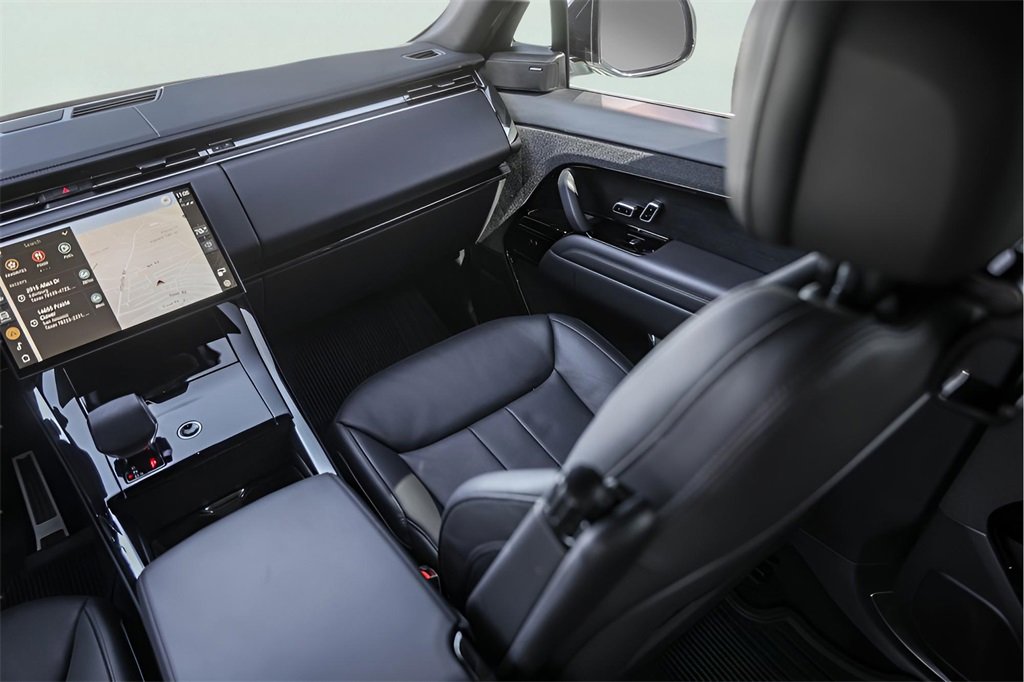 Used 2024 Land Rover Range Rover Sport Dynamic SE image 30