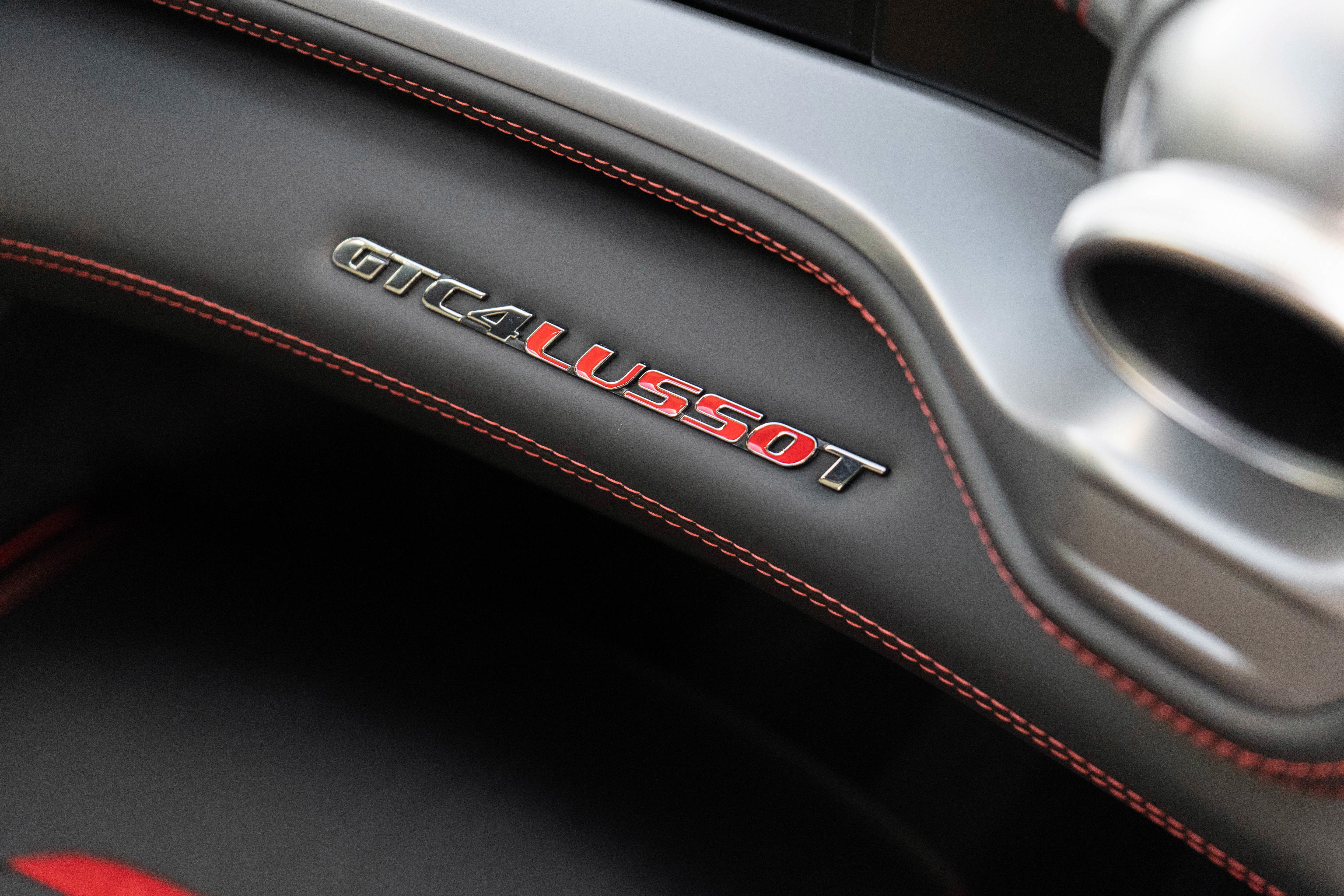 Used 2018 Ferrari GTC4Lusso T RWD image 38