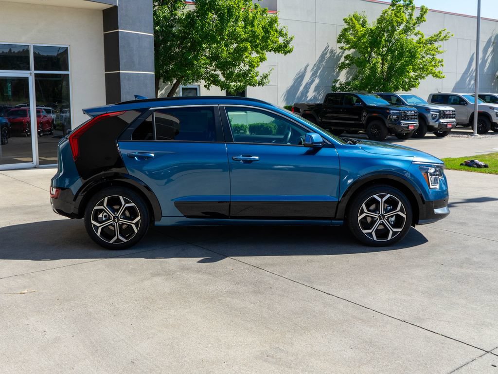 New 2026 Kia Niro SX Touring FWD image 8
