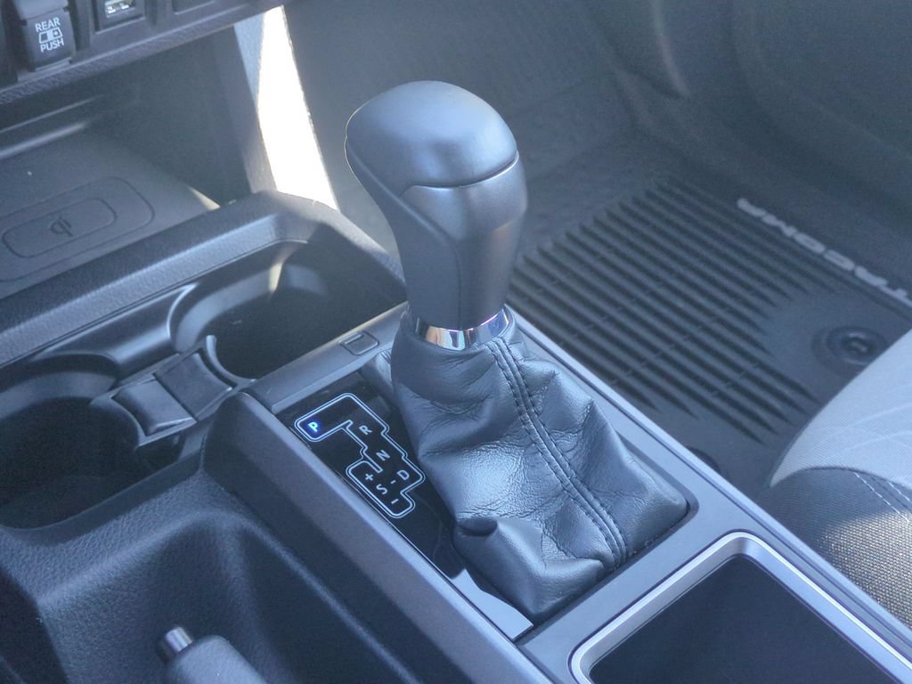 Used 2021 Toyota Tacoma TRD Sport w/ Technology Package AWD/4WD image 26