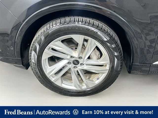 Used 2023 Audi Q7 3.0T Premium w/ Convenience Package AWD/4WD image 38