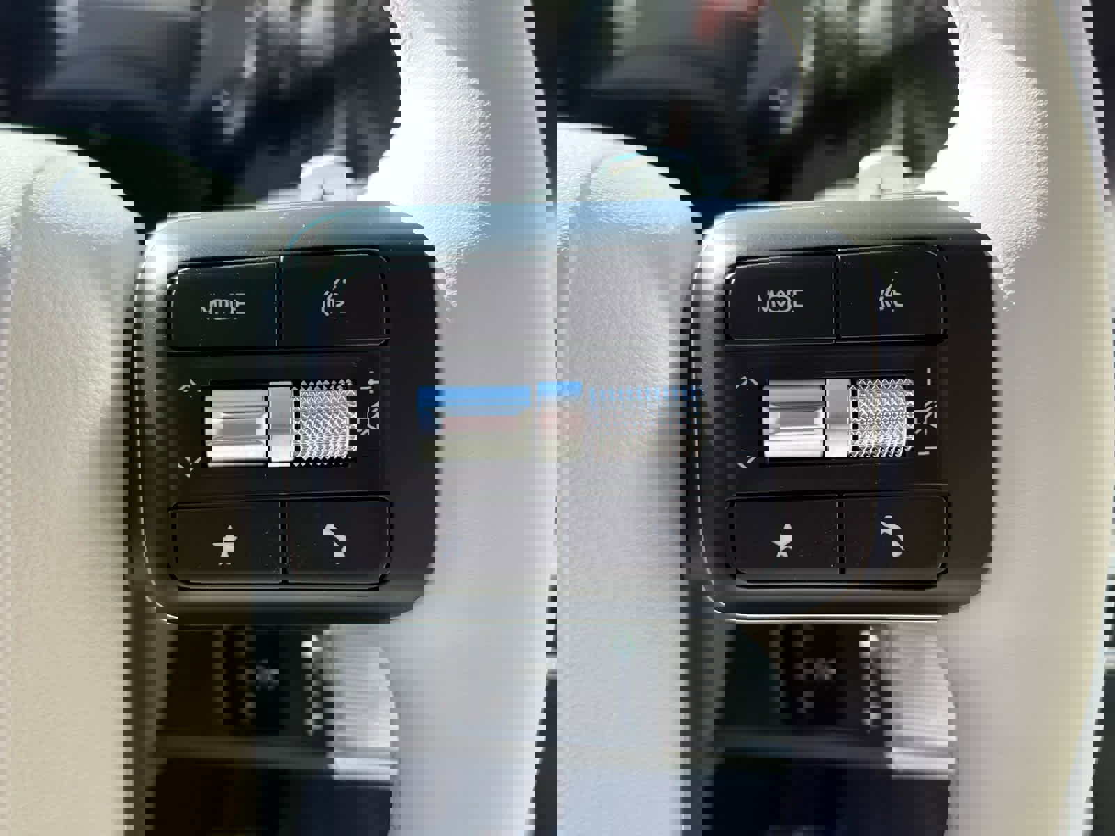 New 2026 Hyundai Santa Fe SE image 31