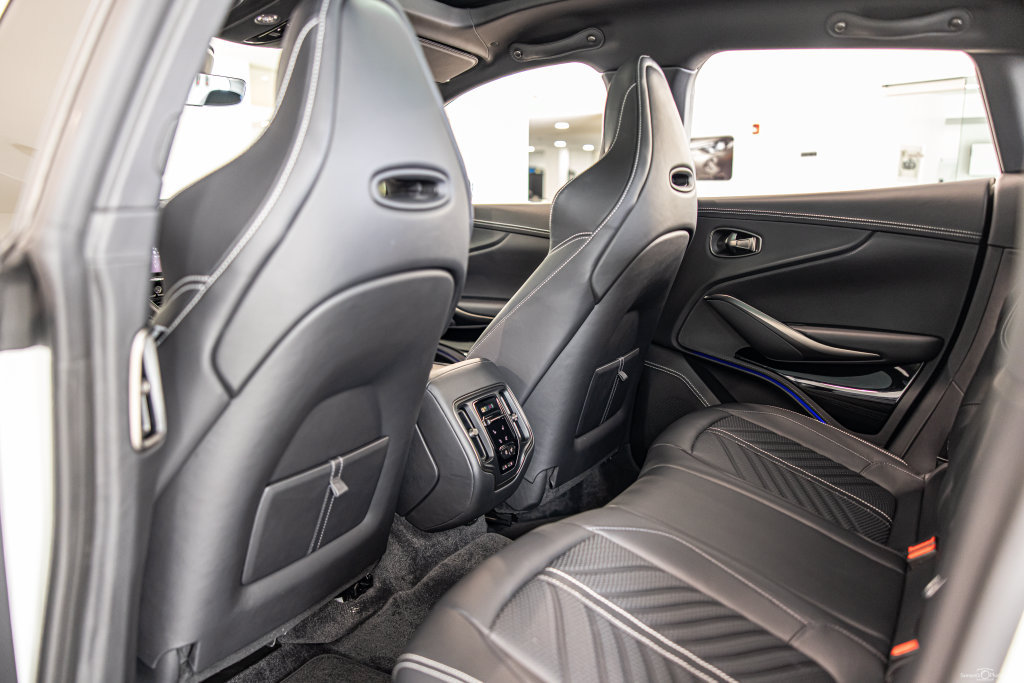 Used 2024 Aston Martin DBX 707 AWD/4WD image 33