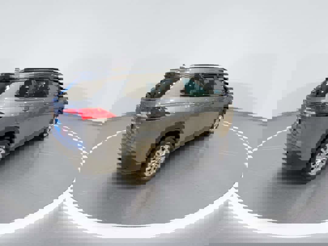 Certified 2022 Toyota Corolla Cross LE image 8