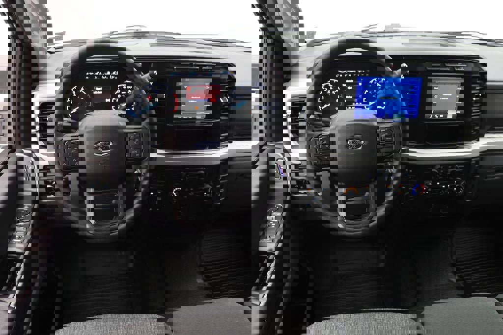 Used 2023 Ford F350 XLT w/ FX4 Off-Road Package image 15