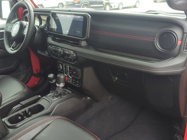 Used 2025 Jeep Gladiator Rubicon AWD/4WD image 27