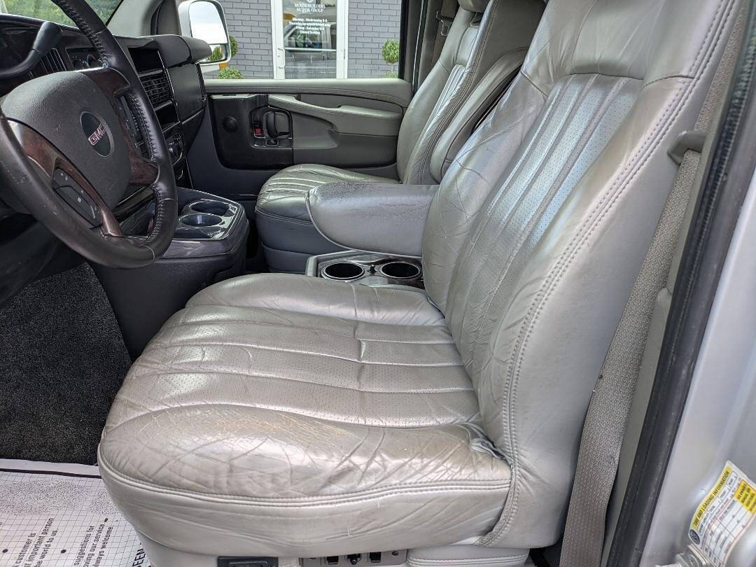 Used 2012 GMC Savana 1500 AWD image 8