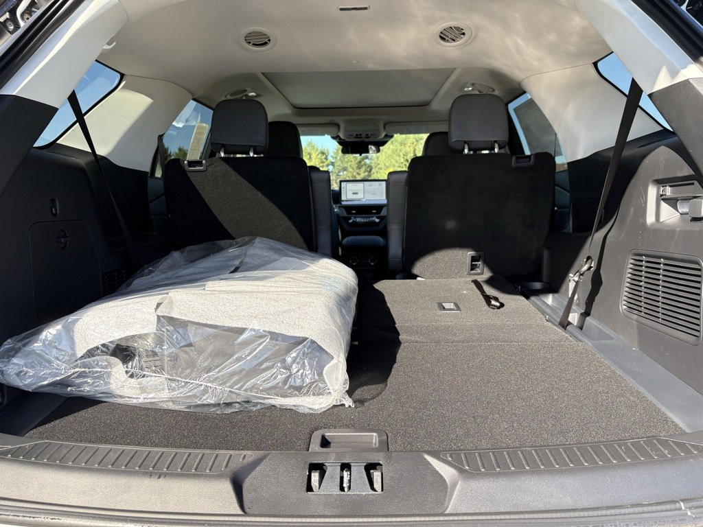 New 2026 Ford Explorer Active image 36