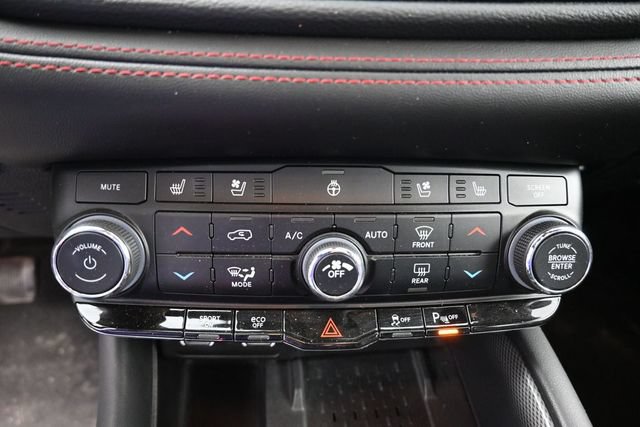 Used 2025 Dodge Durango R/T AWD/4WD image 25