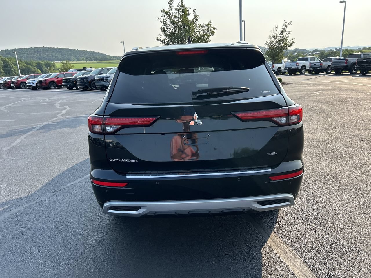 Used 2023 Mitsubishi Outlander SEL AWD/4WD image 6