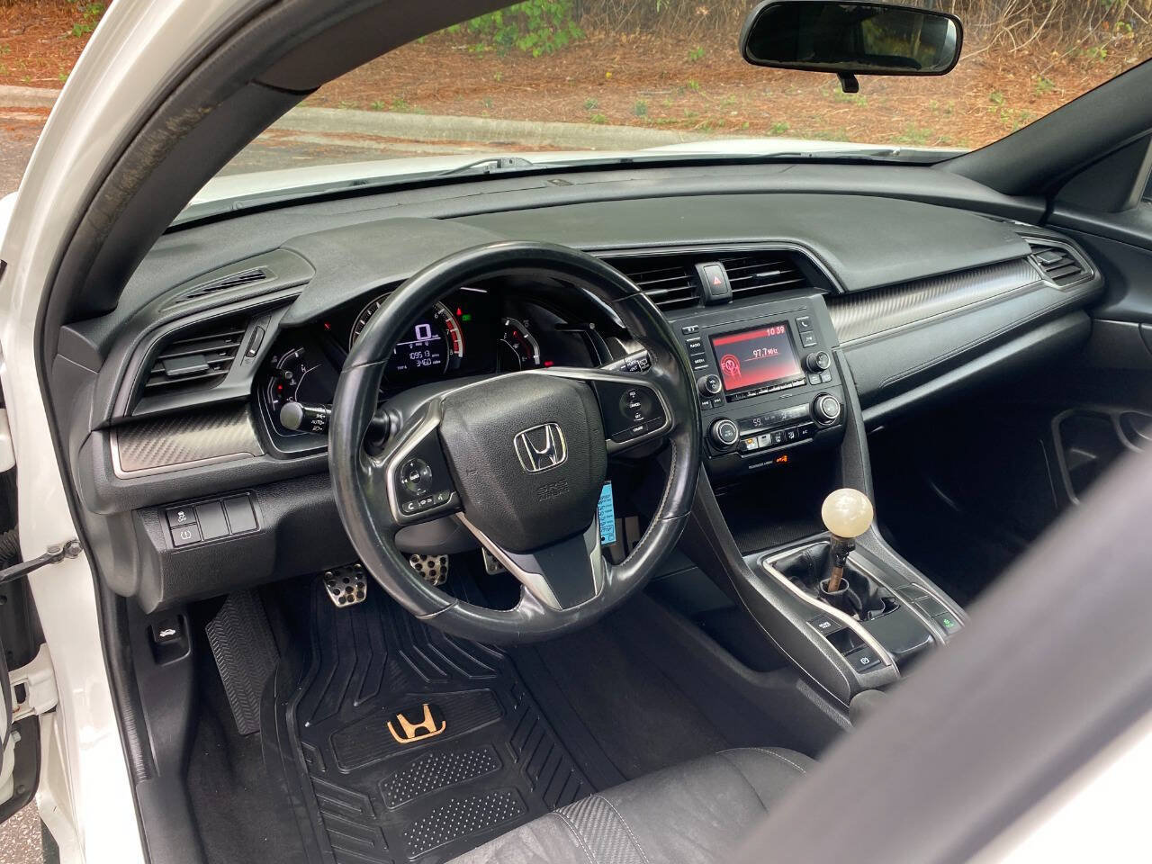 Used 2017 Honda Civic Sport image 13