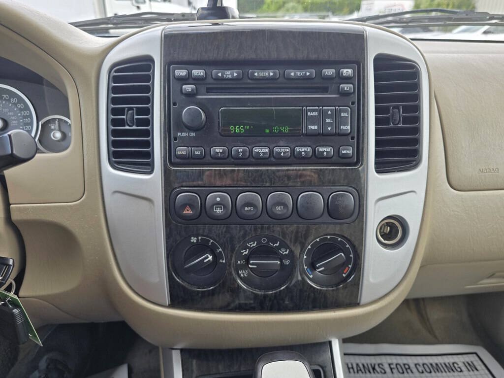 Used 2007 Mercury Mariner Luxury FWD image 18