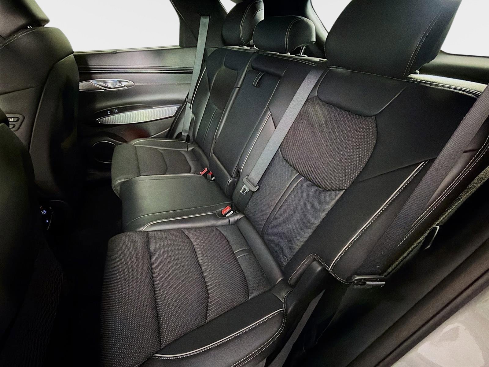 Certified 2023 Genesis GV70 2.5T w/ Sport Prestige Package image 23