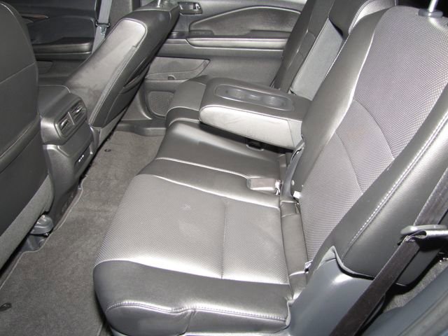 Certified 2025 Honda Passport EX-L image 13