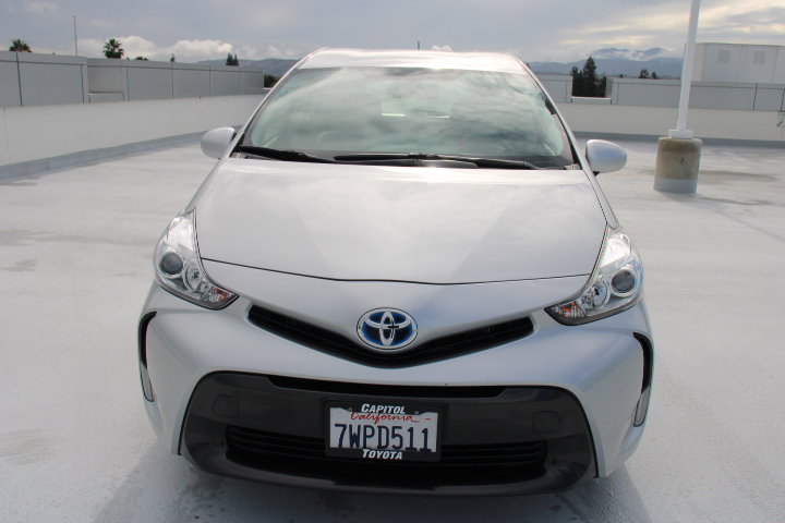 Used 2017 Toyota Prius V Five image 7