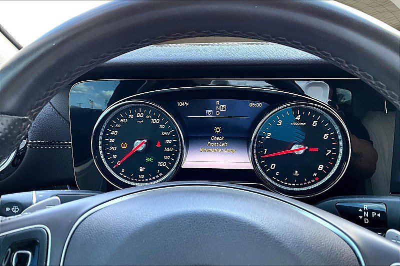Used 2017 Mercedes-Benz E 300 image 18