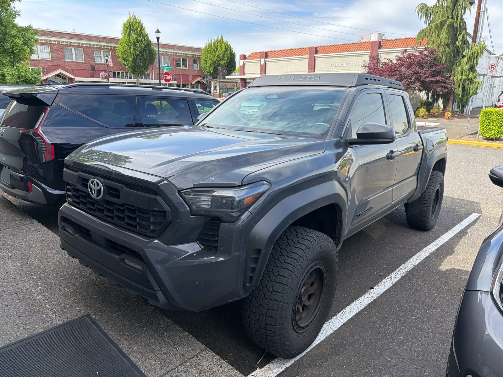 Used 2024 Toyota Tacoma TRD Off-Road AWD/4WD image 2