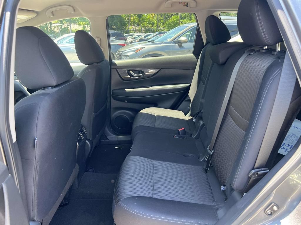 Used 2020 Nissan Rogue SV AWD/4WD image 10