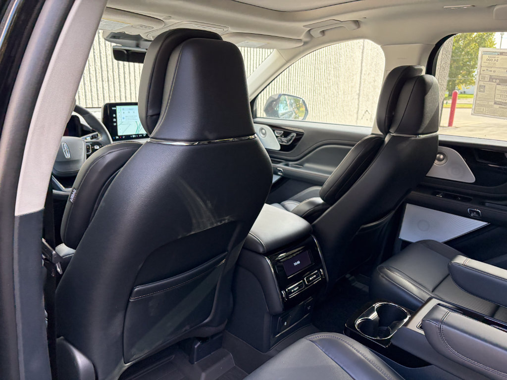 New 2026 Lincoln Aviator Reserve AWD/4WD image 16