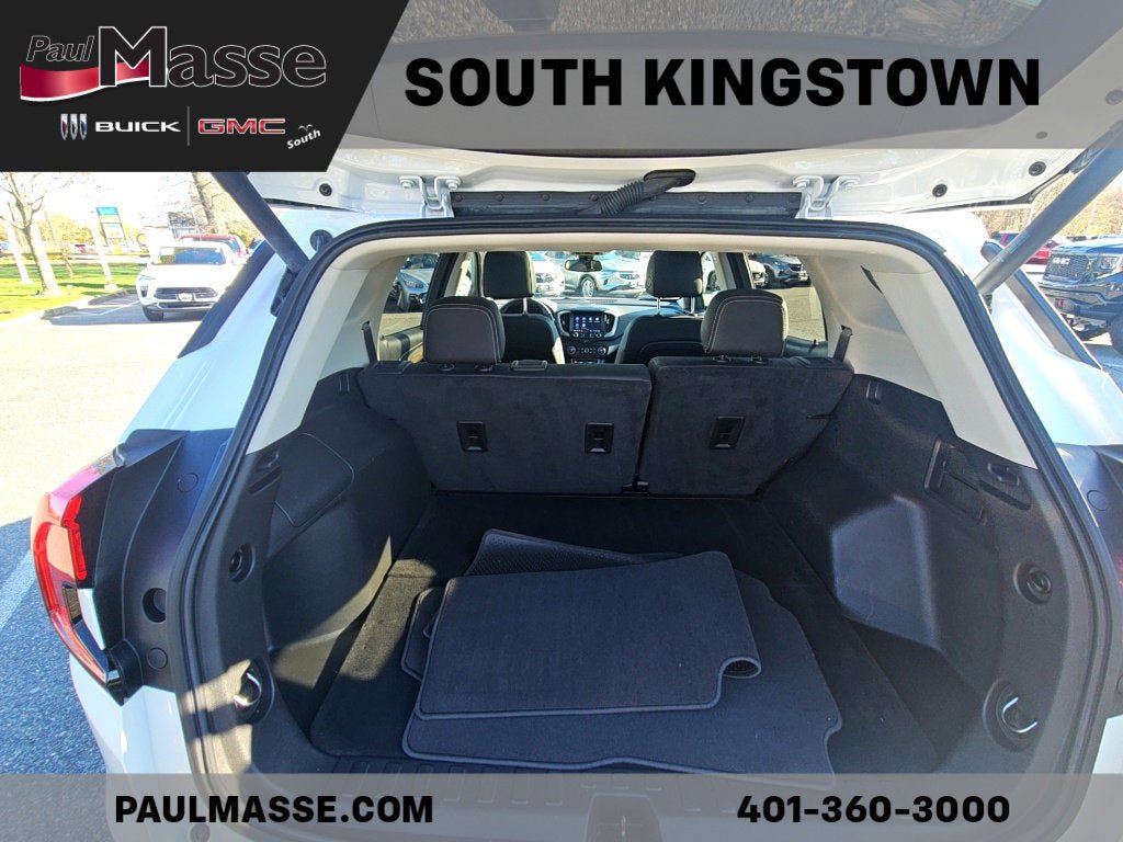 Used 2023 GMC Terrain Denali w/ Denali Premium Package AWD/4WD image 19