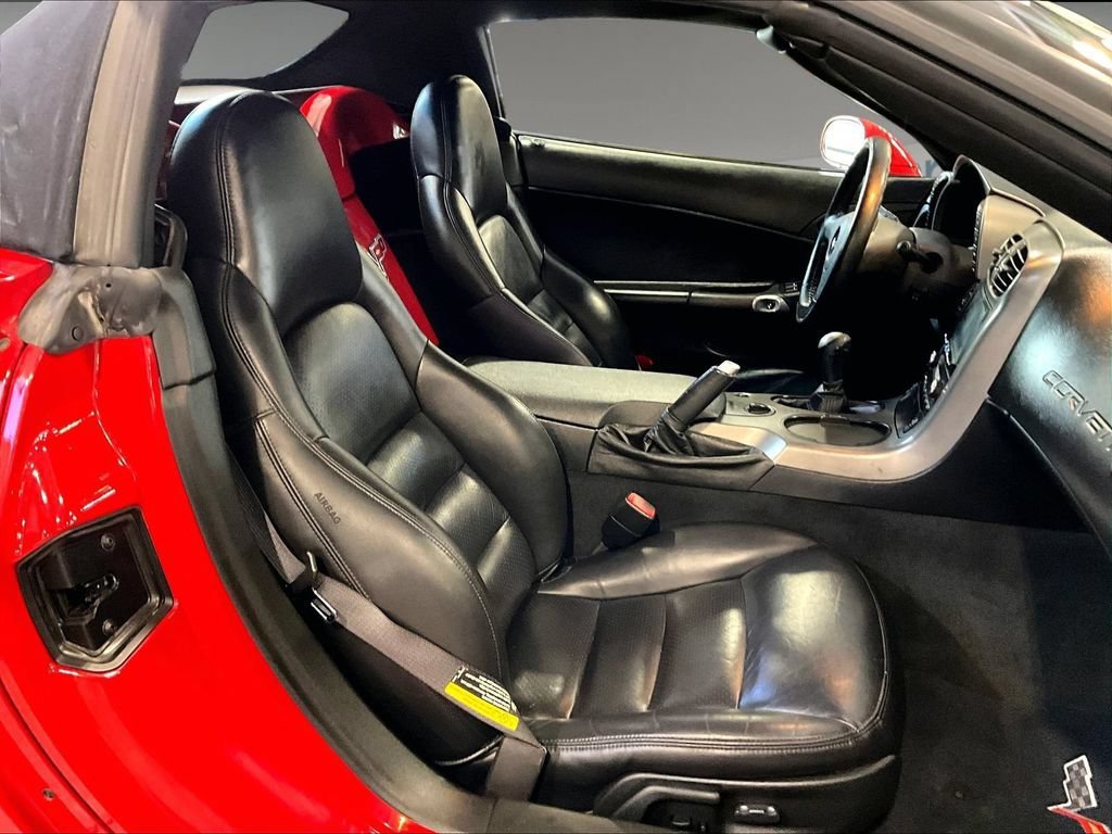 Used 2006 Chevrolet Corvette Convertible w/ Preferred Equipment Group RWD image 11