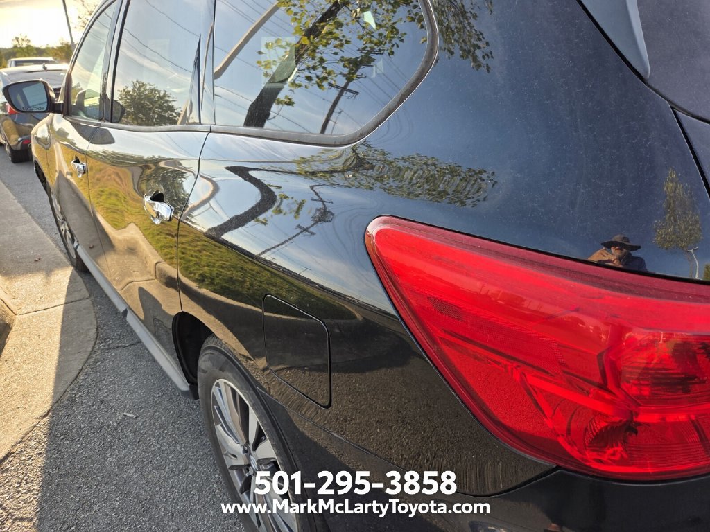 Used 2020 Nissan Pathfinder SV FWD image 7