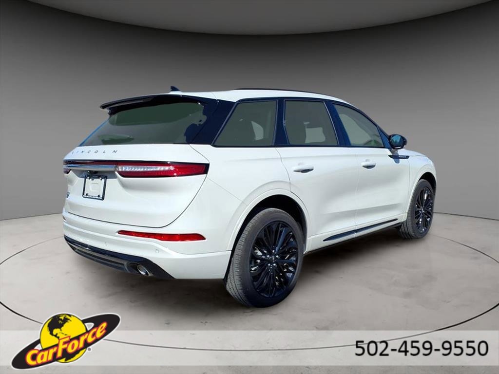 Used 2024 Lincoln Corsair Reserve w/ Jet Appearance Package image 9