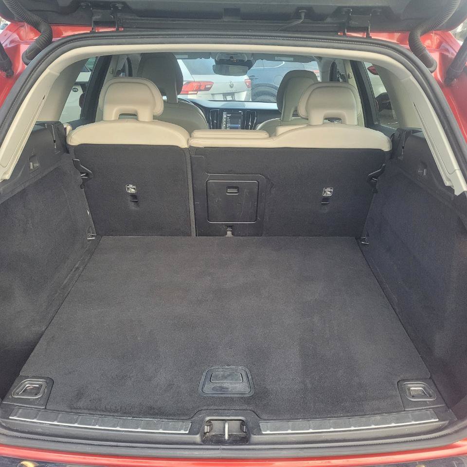 Used 2018 Volvo XC60 T5 Inscription AWD/4WD image 37