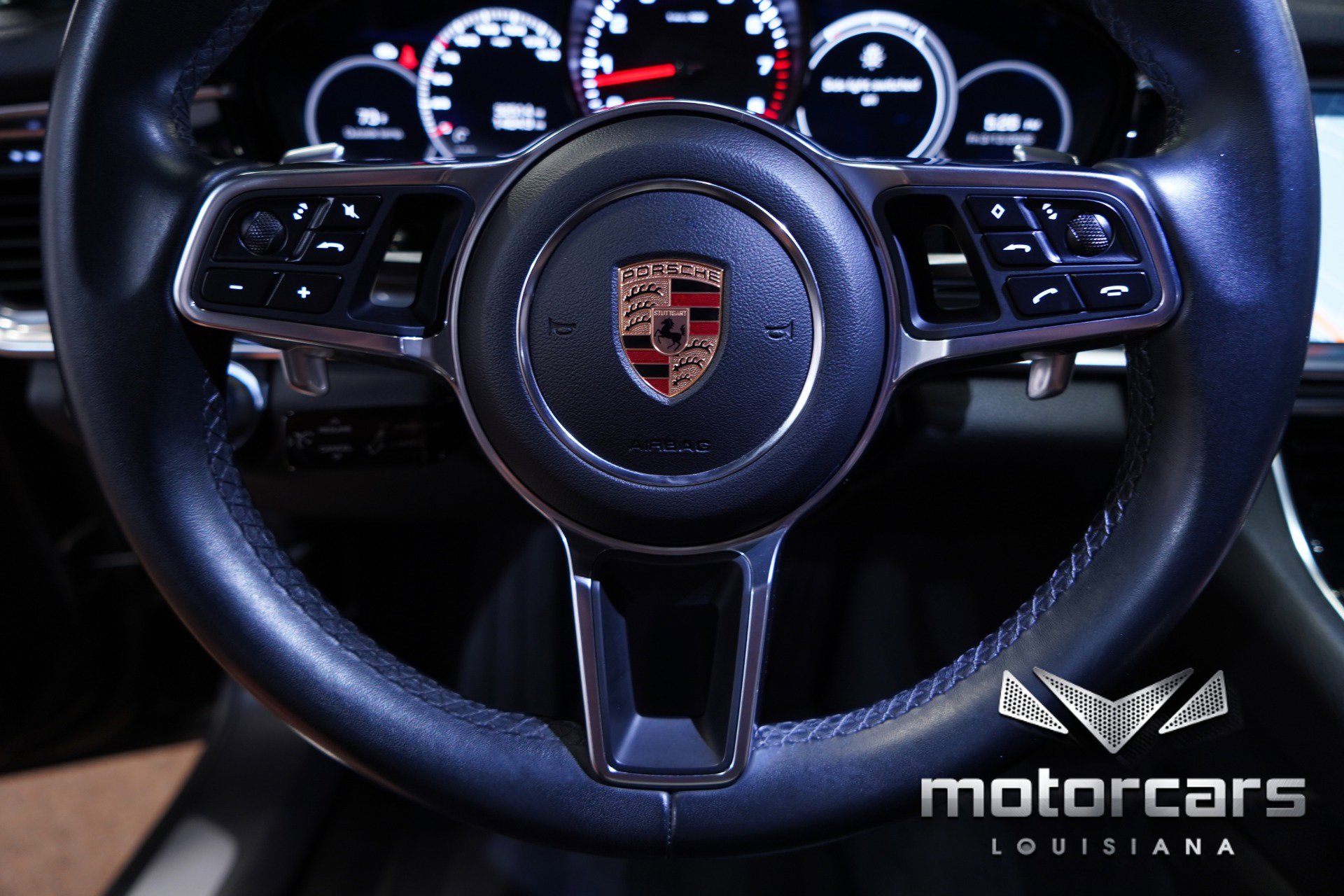 Used 2018 Porsche Panamera image 35