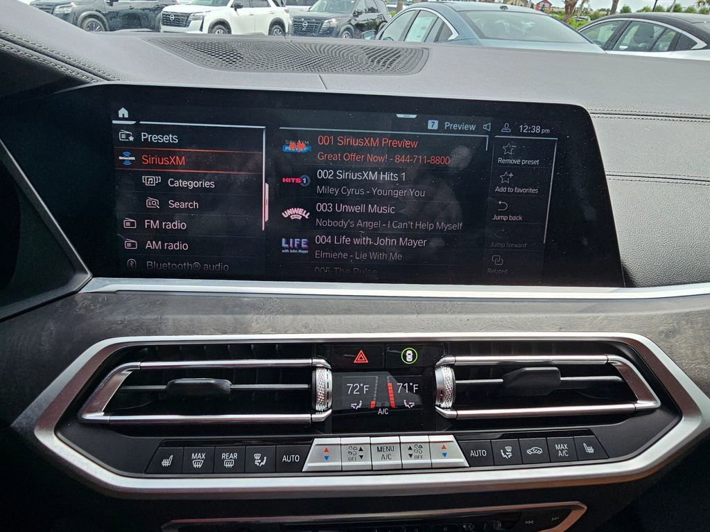 Used 2022 BMW X7 xDrive40i w/ Premium Package image 29