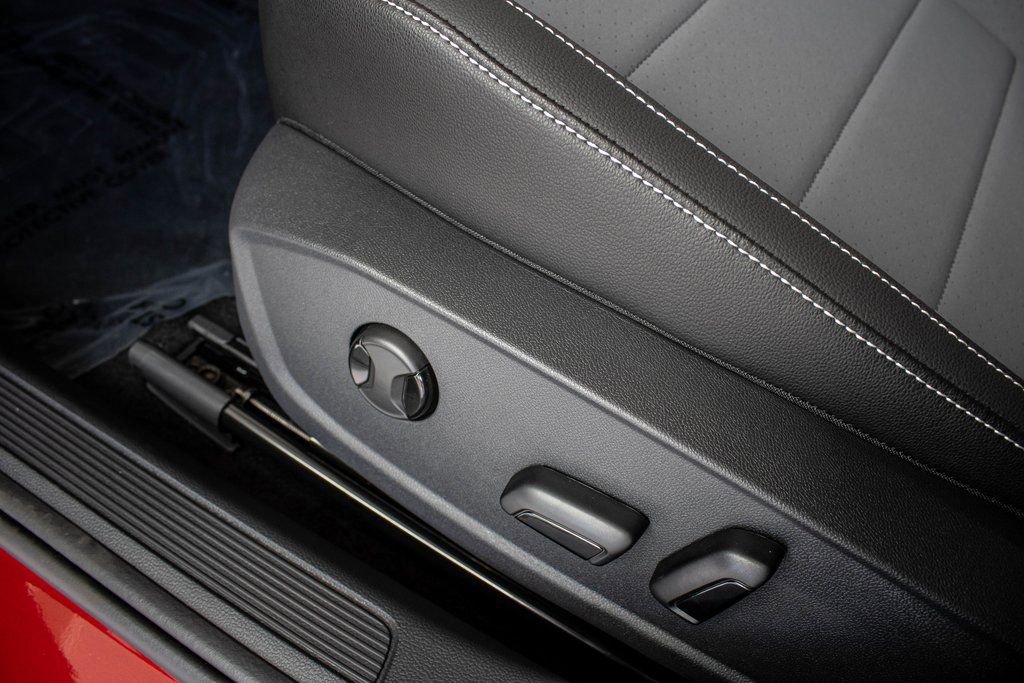 New 2025 Volkswagen Jetta SE image 29