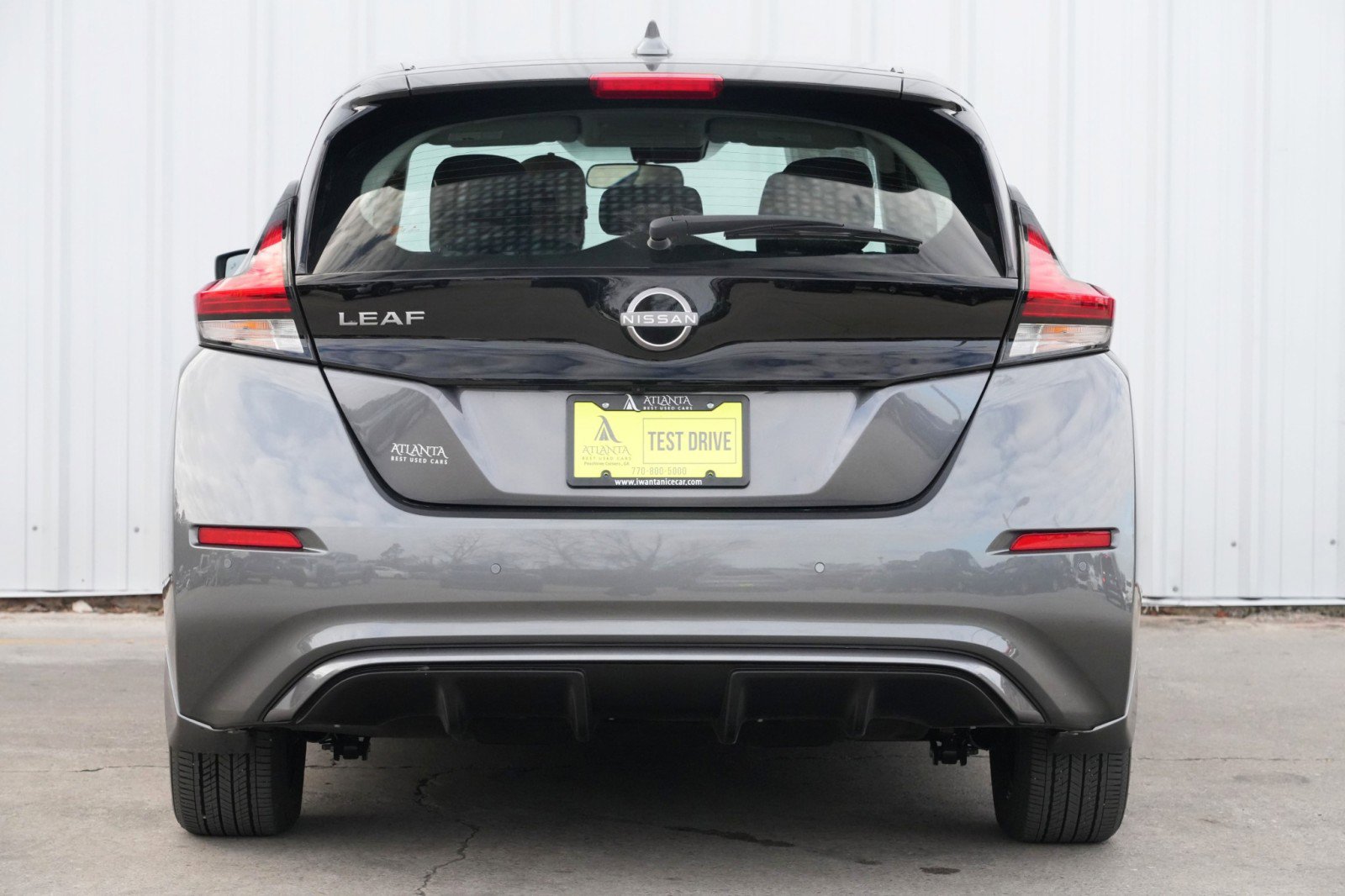 Used 2025 Nissan Leaf S image 9