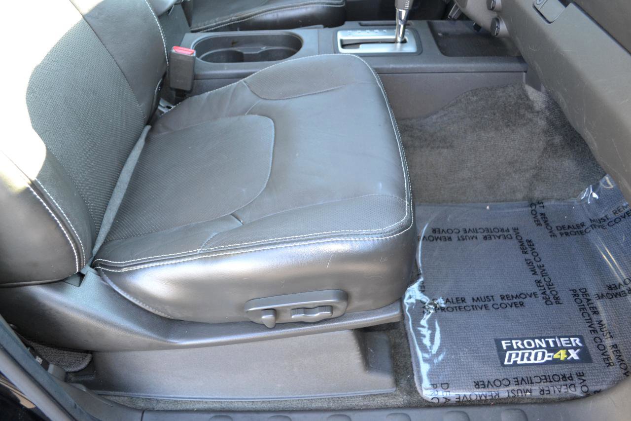 Used 2016 Nissan Frontier PRO-4X w/ Pro-4x Luxury Package image 34