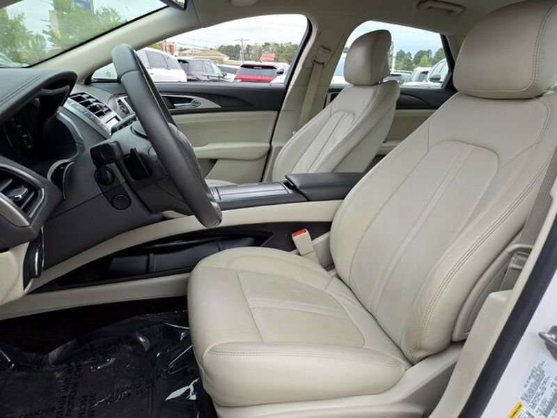 Used 2017 Lincoln MKZ Select w/ Select Plus Package image 10