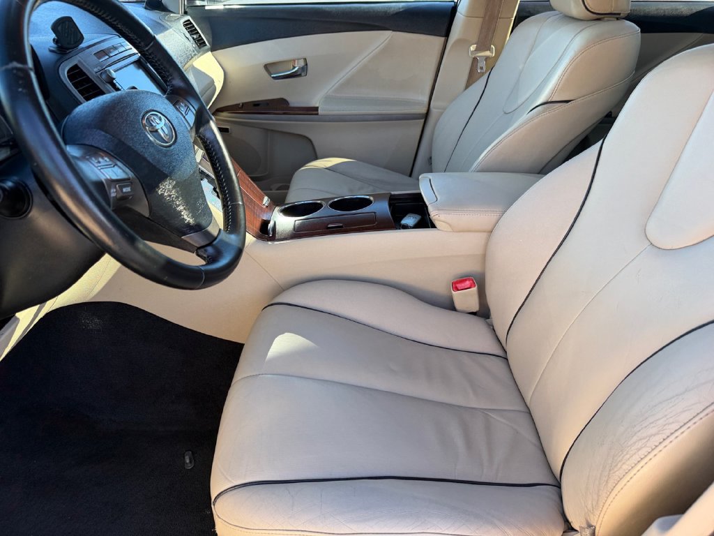 Used 2009 Toyota Venza AWD image 10